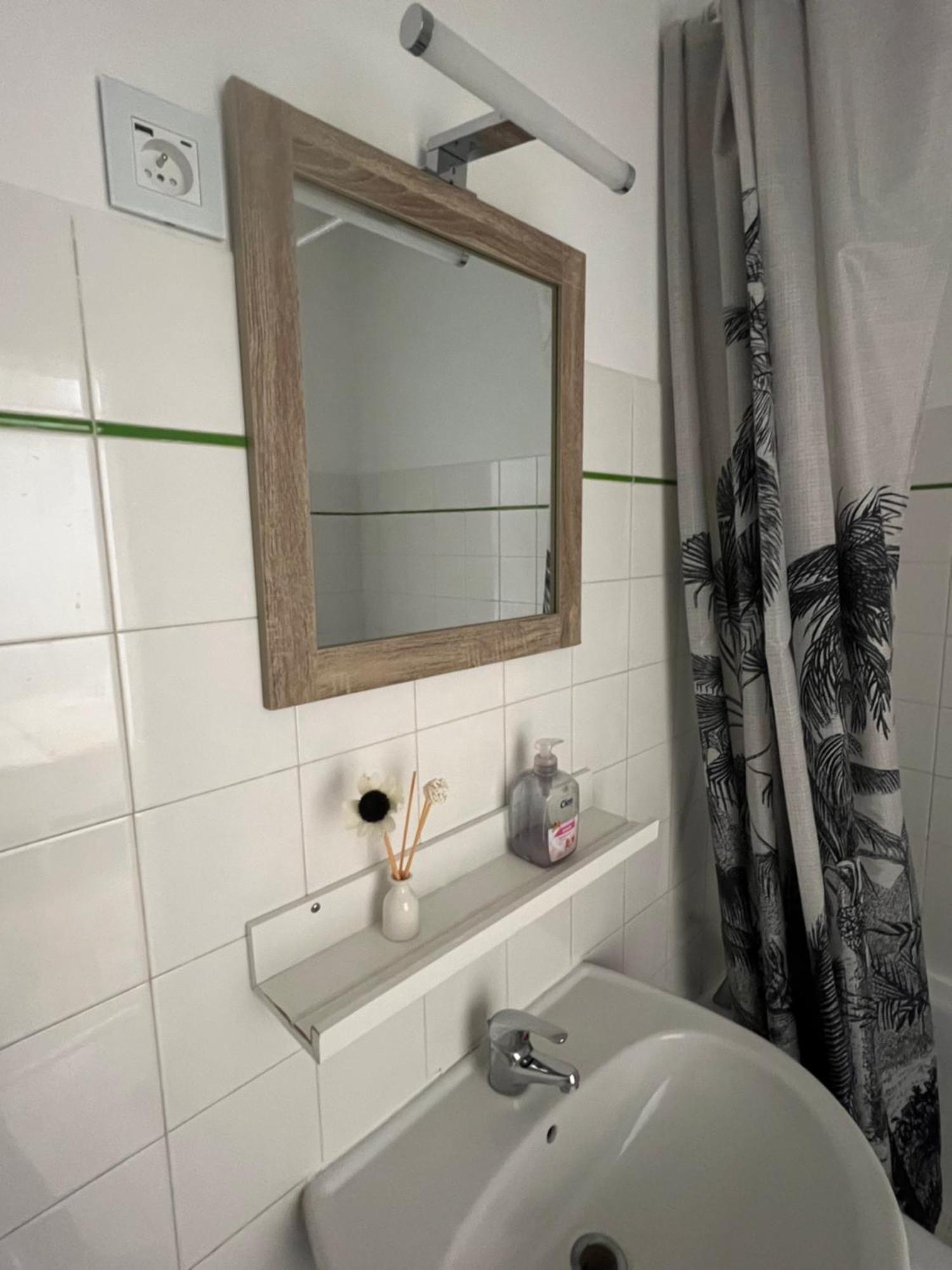 Appartement Lumineux A 2 Pas D'Enghien 몽모랑시 외부 사진